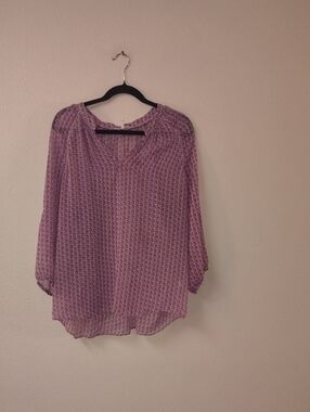 Violet & Claire Lavender Printed Sheer Tunic Top 1246